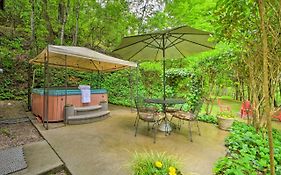 Secluded Smoky Mtn Cabin With Hot Tub And Fire Pit!